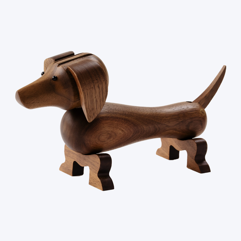 Décoration artisanale en bois pour chien teckel au design créatif